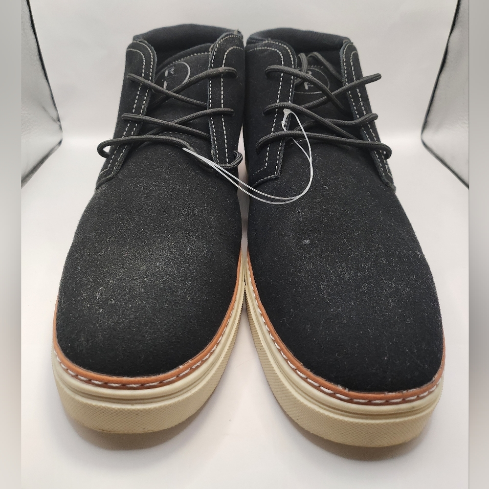 Reserved Footwear New York Men's Petrus Chukka Boot Size 11 NWOT